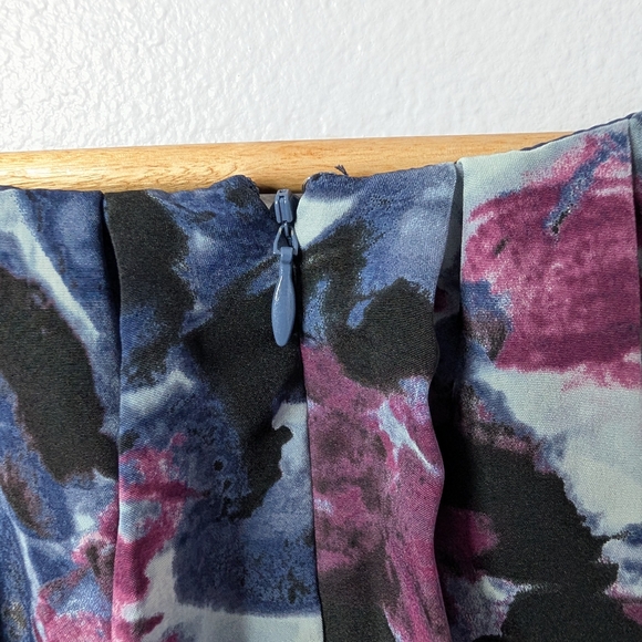 Apt.‎ 9 NWT Pleated Neck Sheath Dress Size 16, Blue Floral Print, Fully Lined - Picture 5 of 6